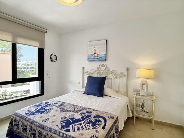 2 slaapkamer Appartement te koop in Nueva Andalucia, Marbella - € 670.000 (Ref: 10020424)