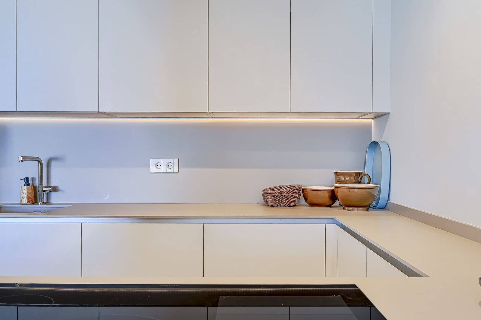 3 bedroom Apartment for sale in New Golden Mile - € 995,000 (Ref: 10020425)
