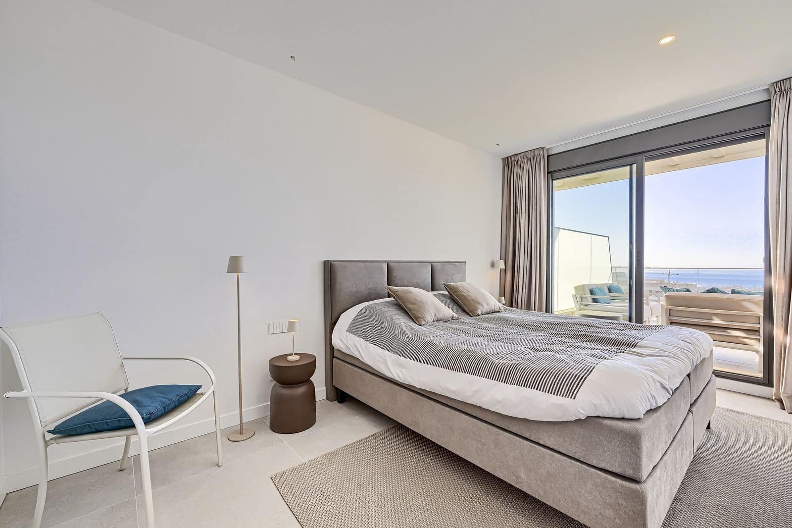 3 bedroom Apartment for sale in New Golden Mile - € 995,000 (Ref: 10020425)