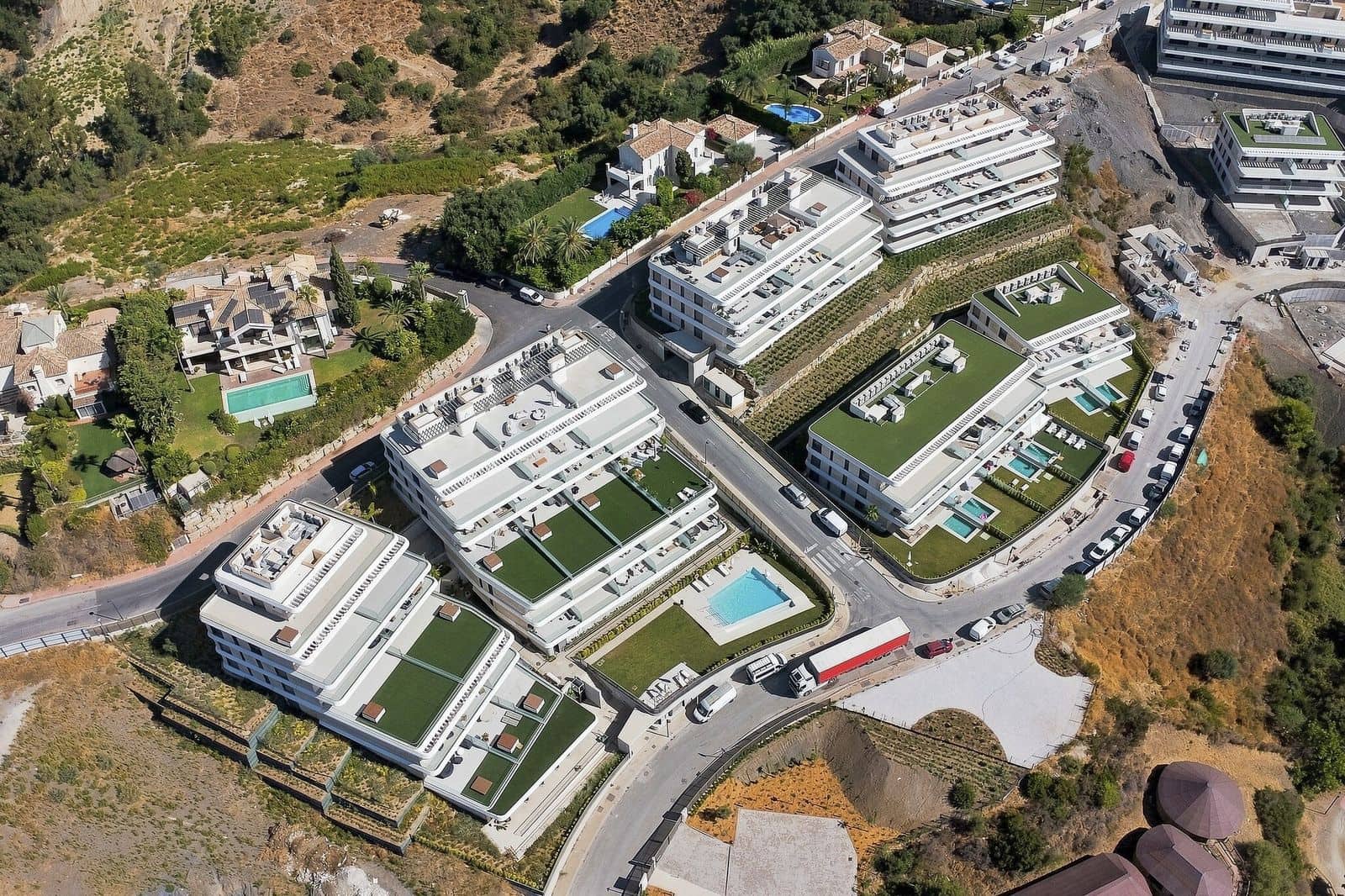 3 bedroom Apartment for sale in New Golden Mile - € 995,000 (Ref: 10020425)