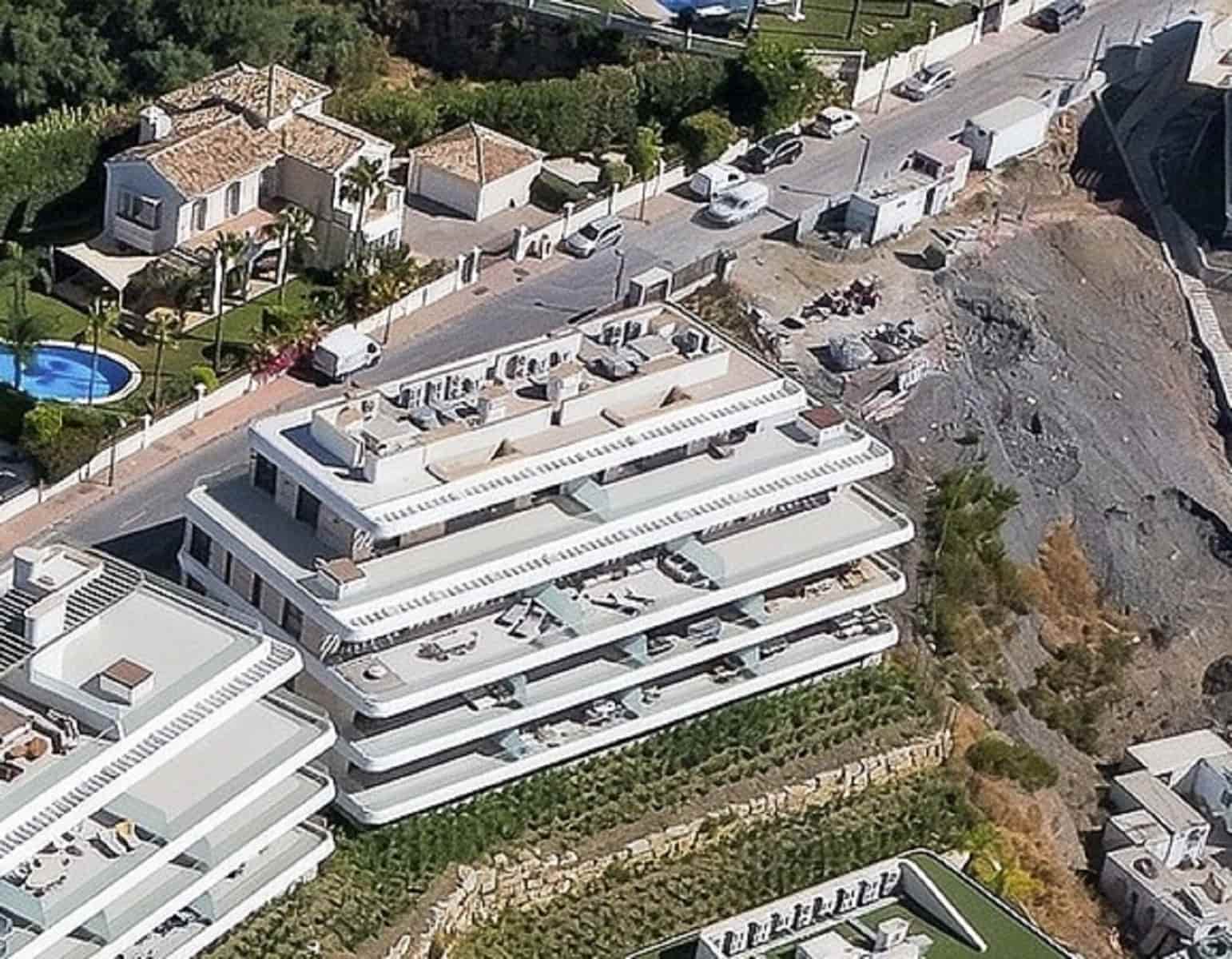 3 bedroom Apartment for sale in New Golden Mile - € 995,000 (Ref: 10020425)