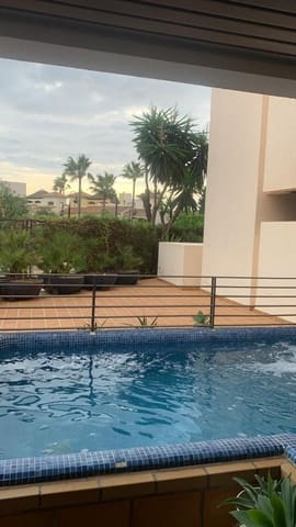 2 soveværelse Lejlighed til salg i New Golden Mile, Estepona - € 640.000 (Ref: 10020427)