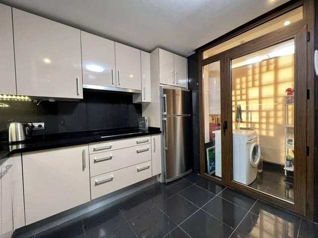 2 soveværelse Lejlighed til salg i New Golden Mile, Estepona - € 640.000 (Ref: 10020427)