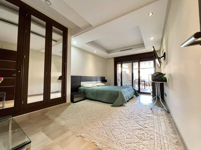 2 soveværelse Lejlighed til salg i New Golden Mile, Estepona - € 640.000 (Ref: 10020427)