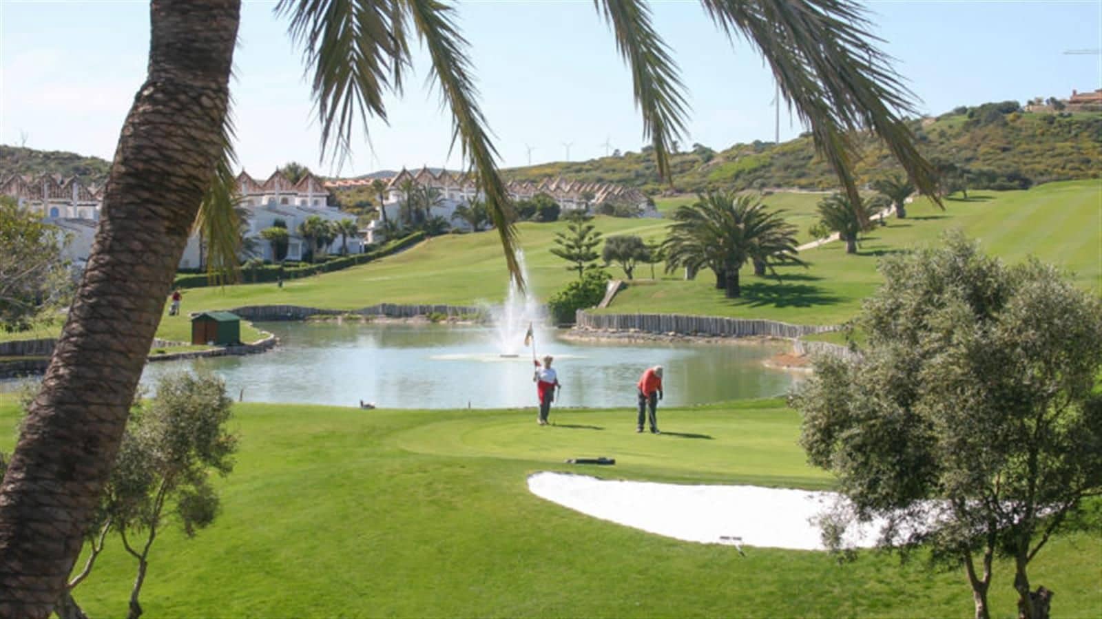3 bedroom Apartment for sale in La Duquesa / Puerto de la Duquesa - € 320,000 (Ref: 10020429)