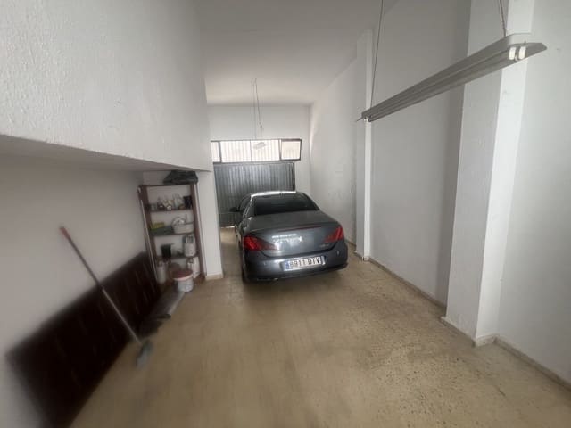 Pareado de 4 habitaciones en Estepona en venta - 699.000 € (Ref: 10020431)