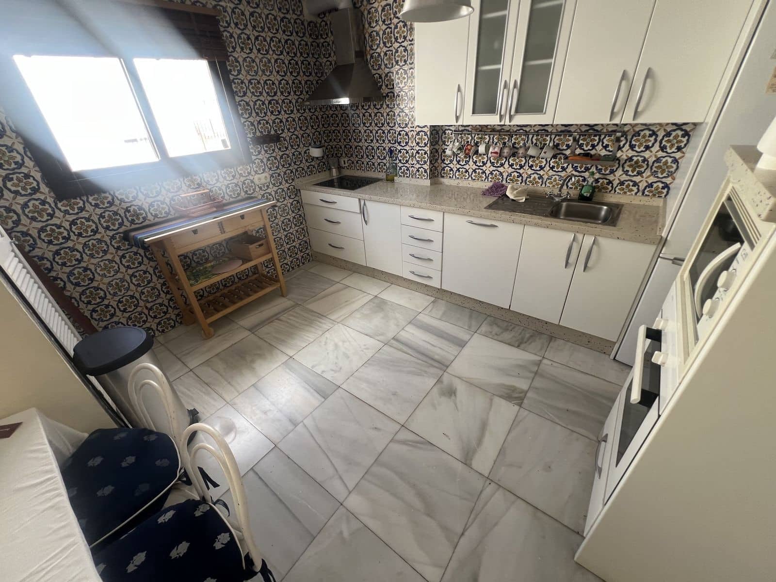 4 bedroom Semi-detached Villa for sale in Estepona - € 699,000 (Ref: 10020431)