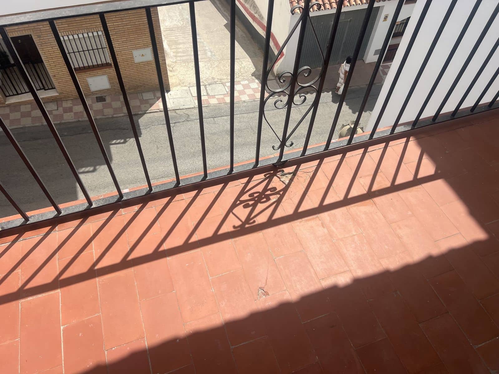 4 bedroom Semi-detached Villa for sale in Estepona - € 699,000 (Ref: 10020431)