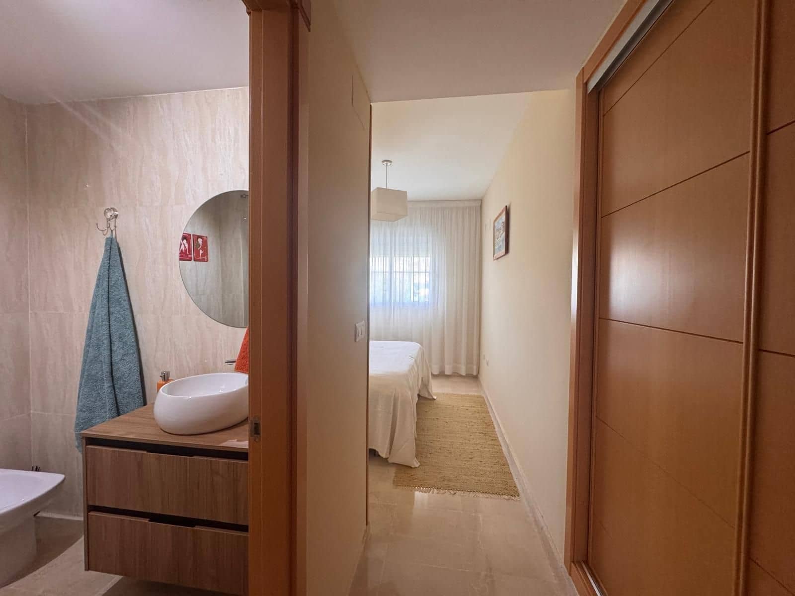 2 quarto Apartamento para venda em La Duquesa / Puerto de la Duquesa - 325 000 € (Ref: 10020432)