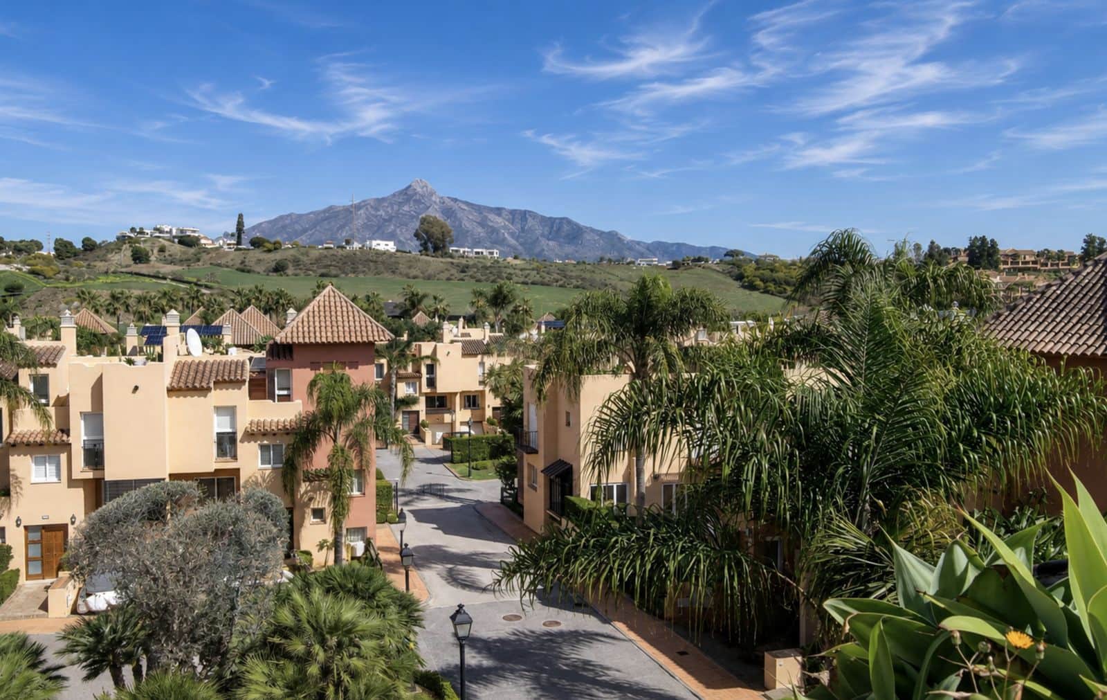 3 chambre Maison de Ville à vendre à Puerto Banus - 540 000 € (Ref: 10020433)