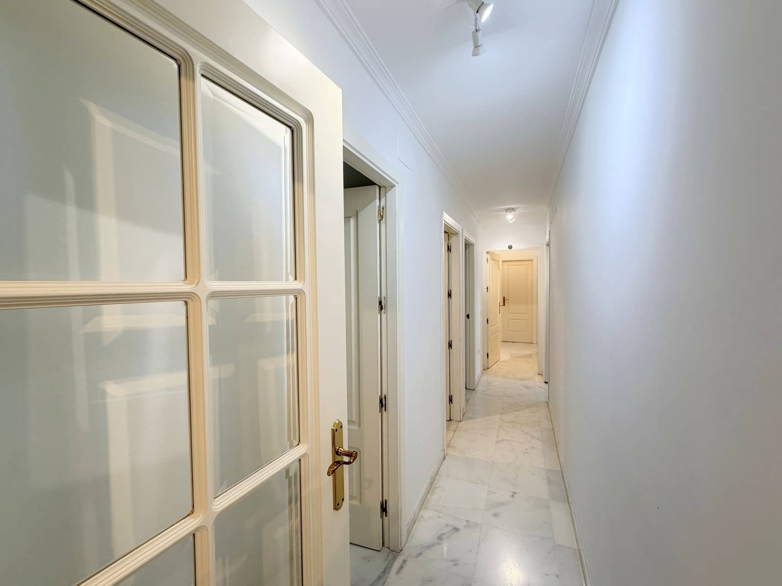 3 makuuhuone Kattohuoneisto myytävänä paikassa La Duquesa / Puerto de la Duquesa - 550 000 € (Ref: 10020436)