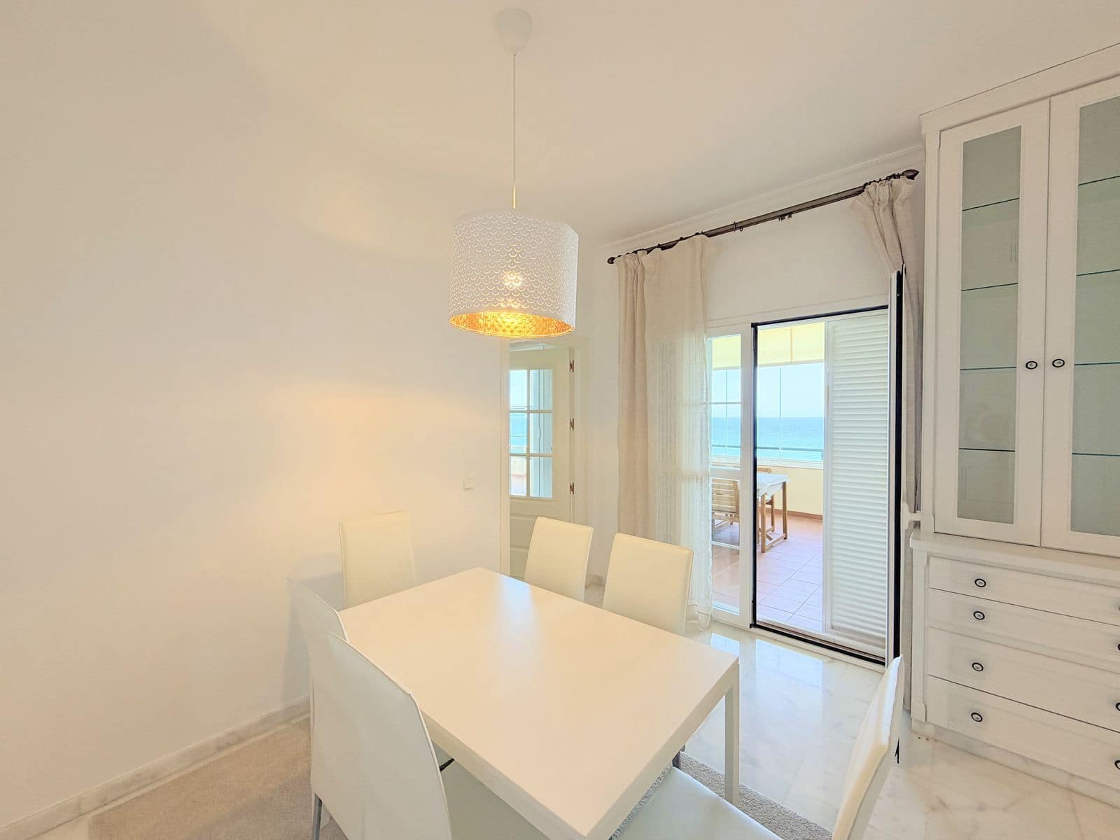 3 makuuhuone Kattohuoneisto myytävänä paikassa La Duquesa / Puerto de la Duquesa - 550 000 € (Ref: 10020436)