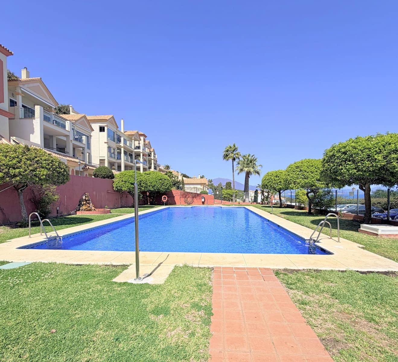 3 makuuhuone Kattohuoneisto myytävänä paikassa La Duquesa / Puerto de la Duquesa - 550 000 € (Ref: 10020436)
