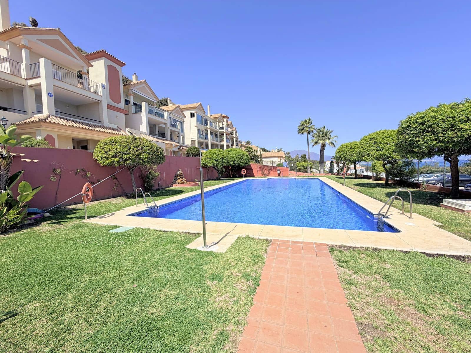 3 makuuhuone Kattohuoneisto myytävänä paikassa La Duquesa / Puerto de la Duquesa - 550 000 € (Ref: 10020436)