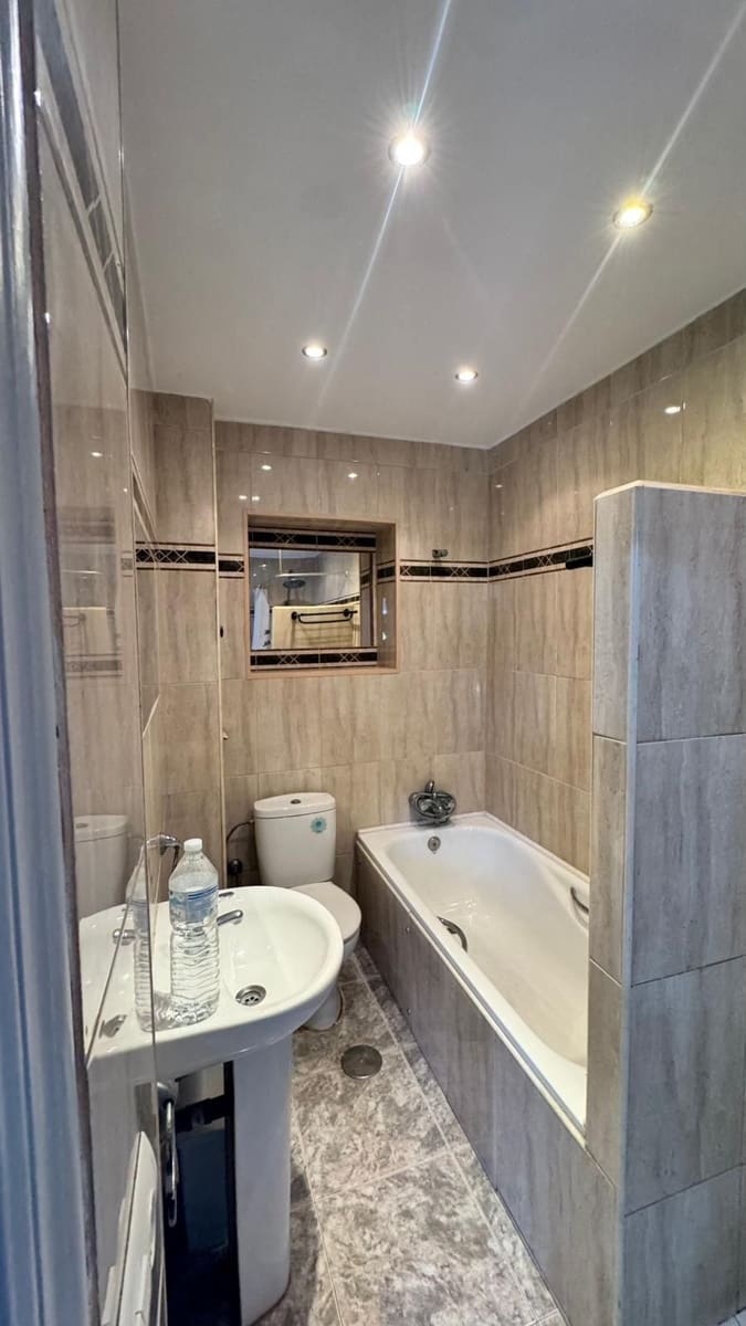 3 sovrum Lägenhet till salu i Estepona - 395 000 € (Ref: 10020437)