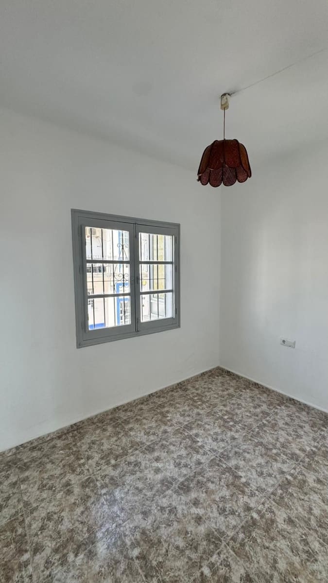 3 sovrum Lägenhet till salu i Estepona - 395 000 € (Ref: 10020437)