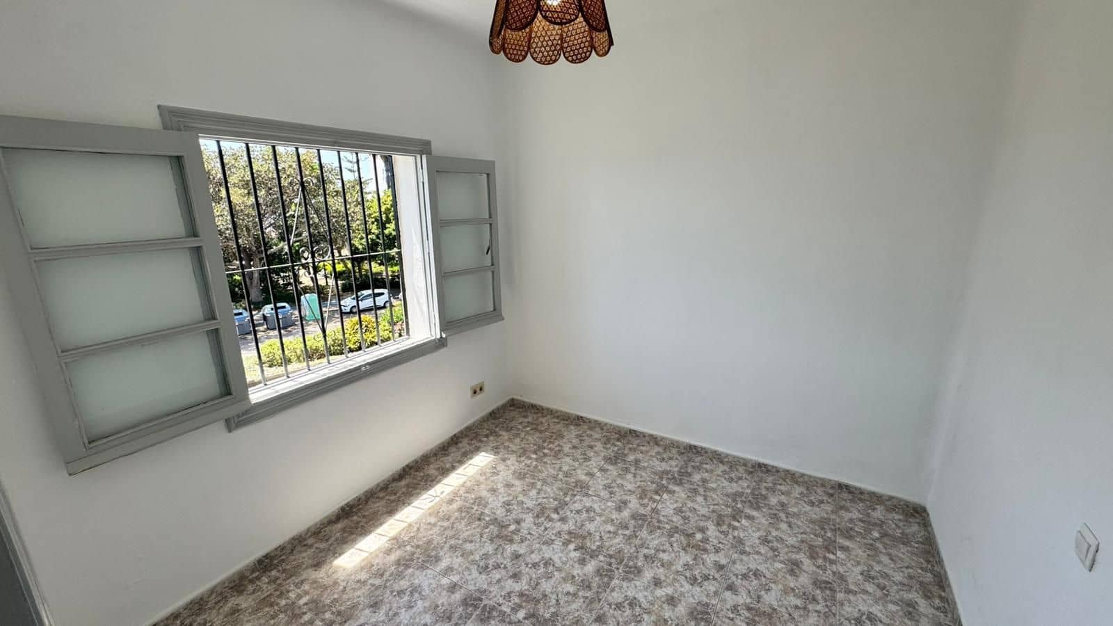 3 sovrum Lägenhet till salu i Estepona - 395 000 € (Ref: 10020437)
