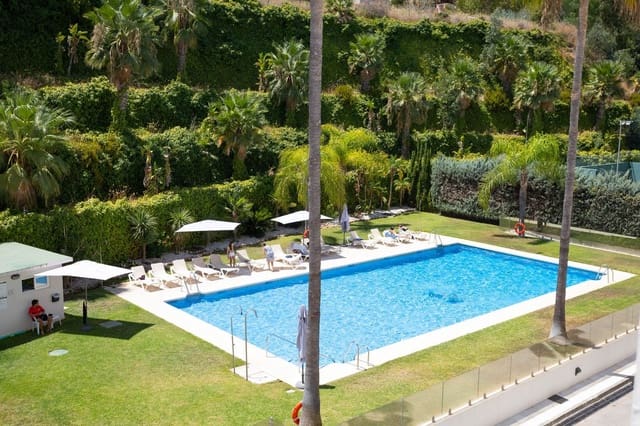 2 soverom Leilighet til salgs i Nueva Andalucia, Marbella - € 1 295 000 (Ref: 10020439)