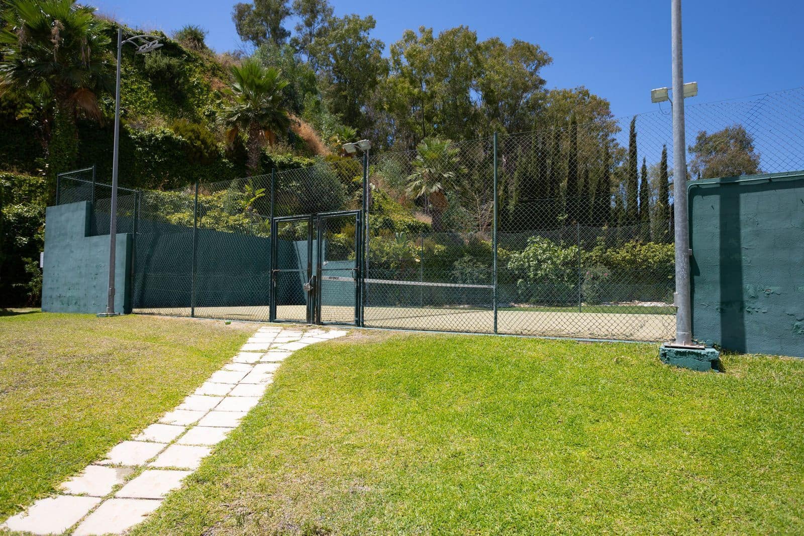 2 soverom Leilighet til salgs i Nueva Andalucia - € 1 295 000 (Ref: 10020439)