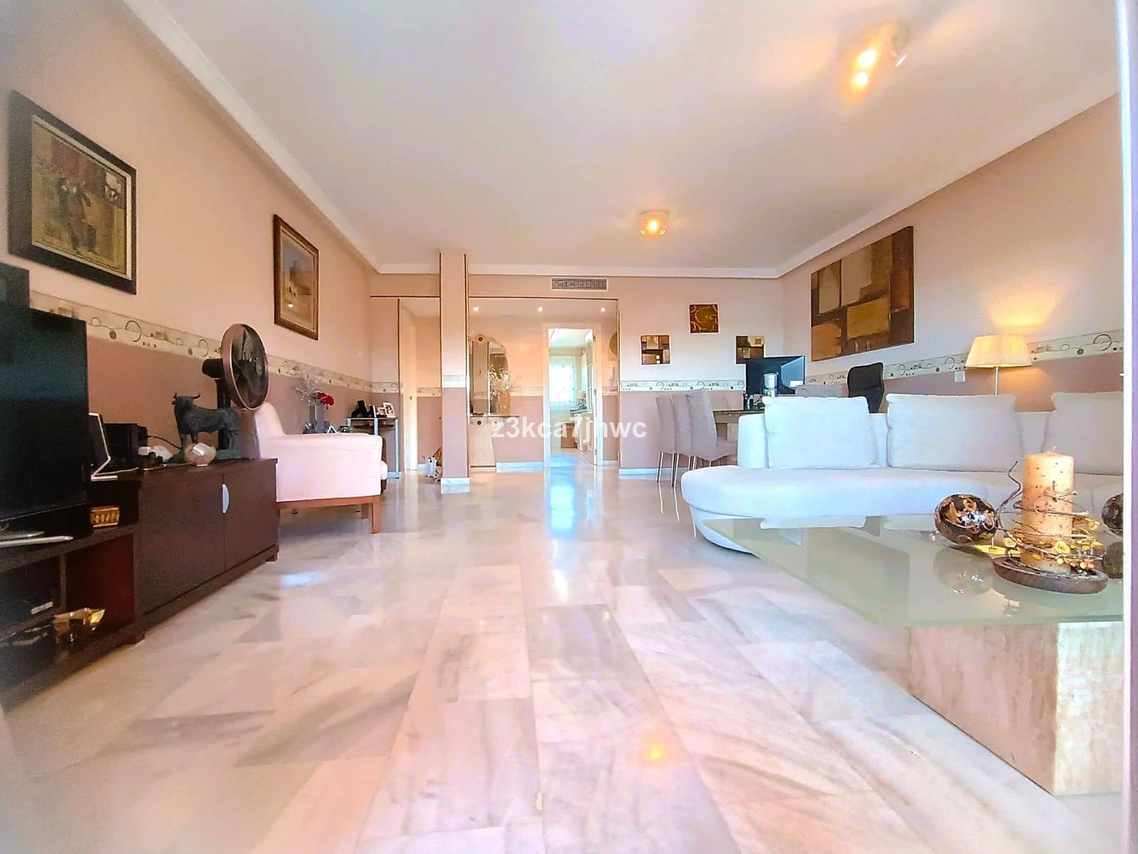 3 bedroom Apartment for sale in Estepona - € 589,000 (Ref: 10020442)