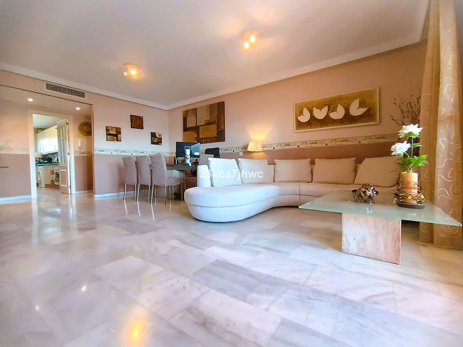 3 bedroom Apartment for sale in Estepona - € 589,000 (Ref: 10020442)