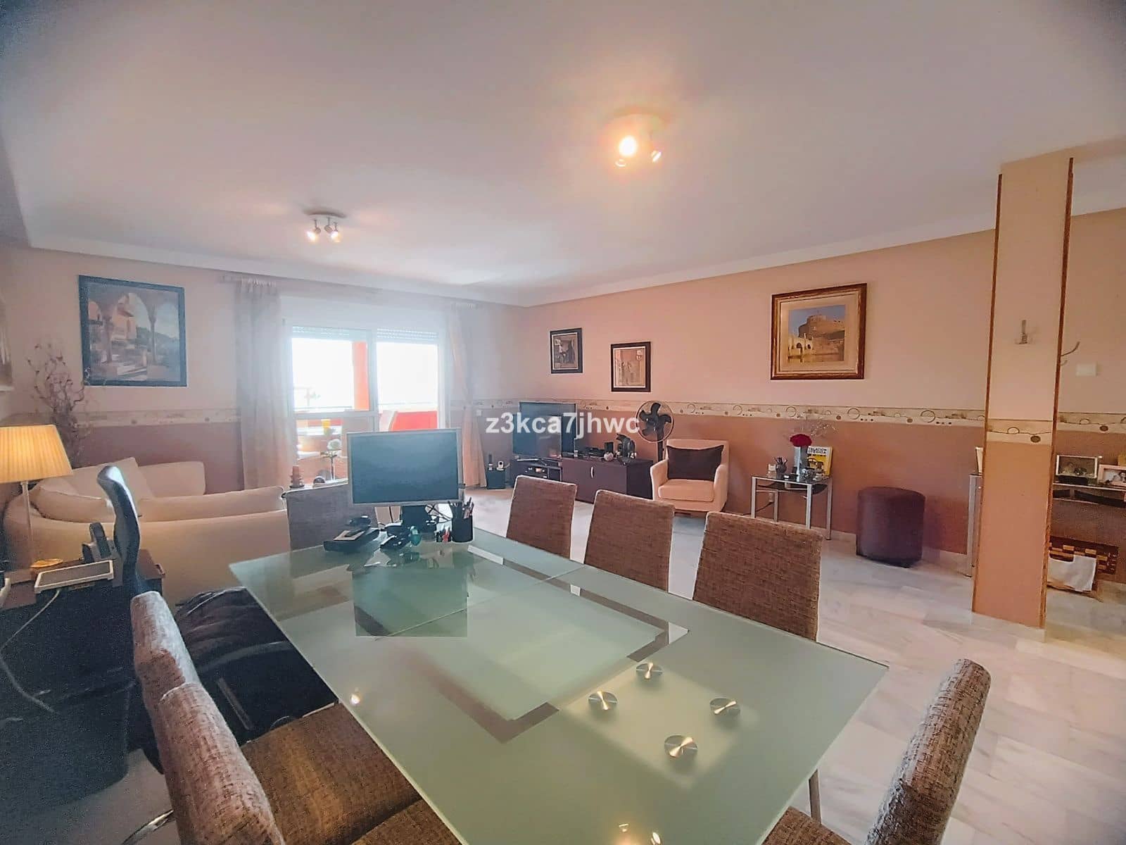 3 bedroom Apartment for sale in Estepona - € 589,000 (Ref: 10020442)
