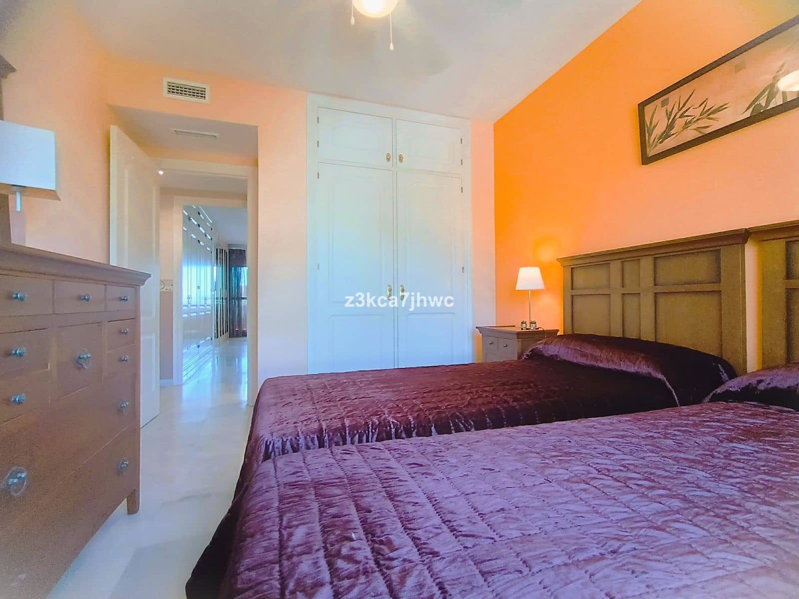 3 bedroom Apartment for sale in Estepona - € 589,000 (Ref: 10020442)