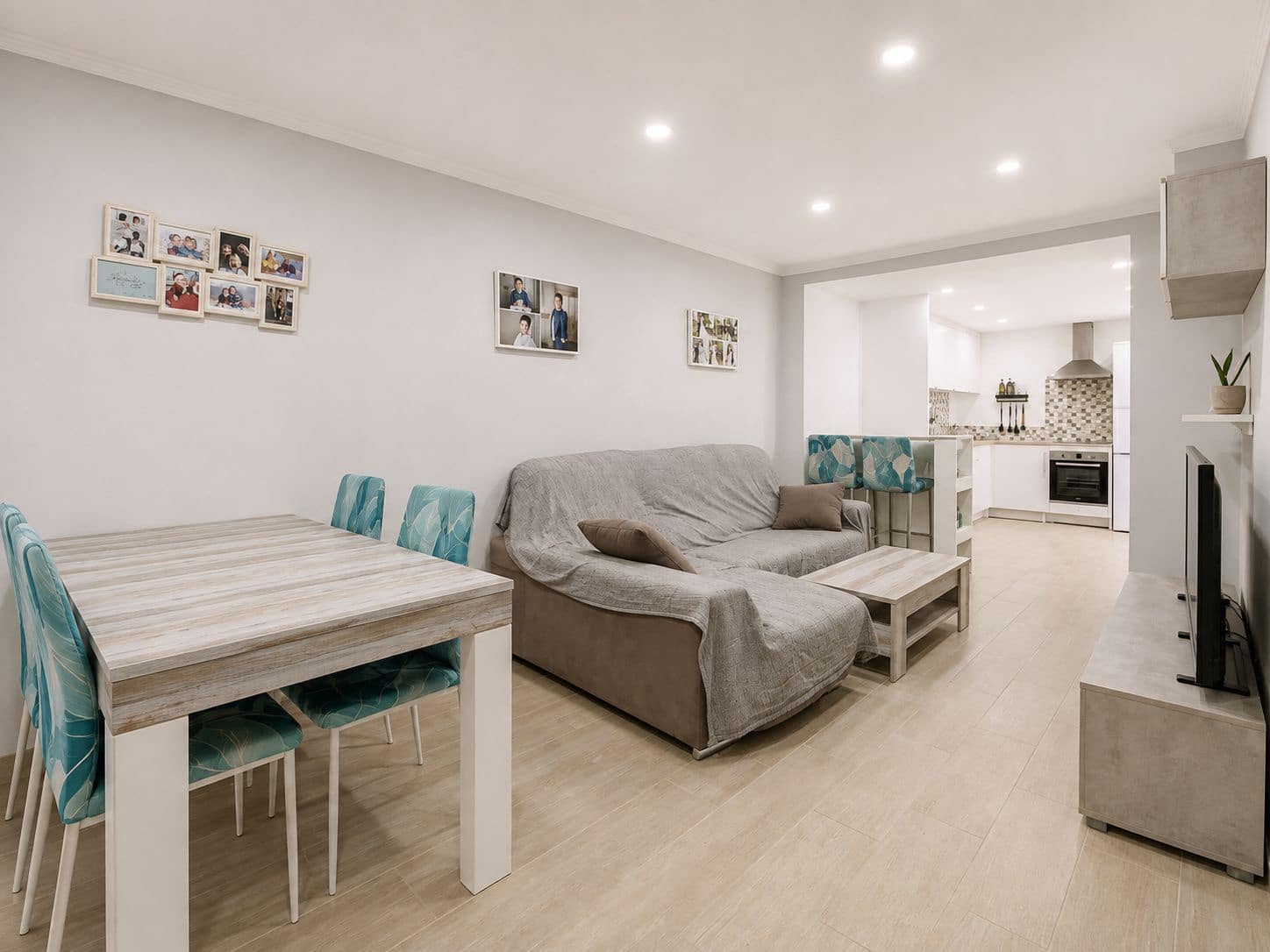 3 soverom Hus til salgs i Estepona - € 699 000 (Ref: 10020443)