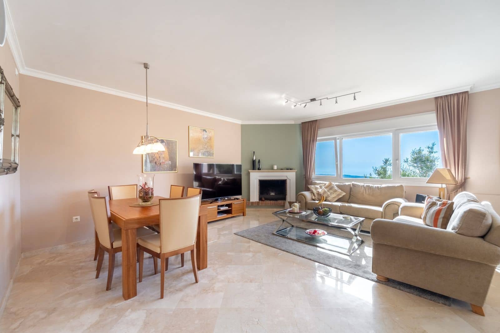 2 makuuhuone Huoneisto myytävänä paikassa La Mairena - 349 000 € (Ref: 10020446)