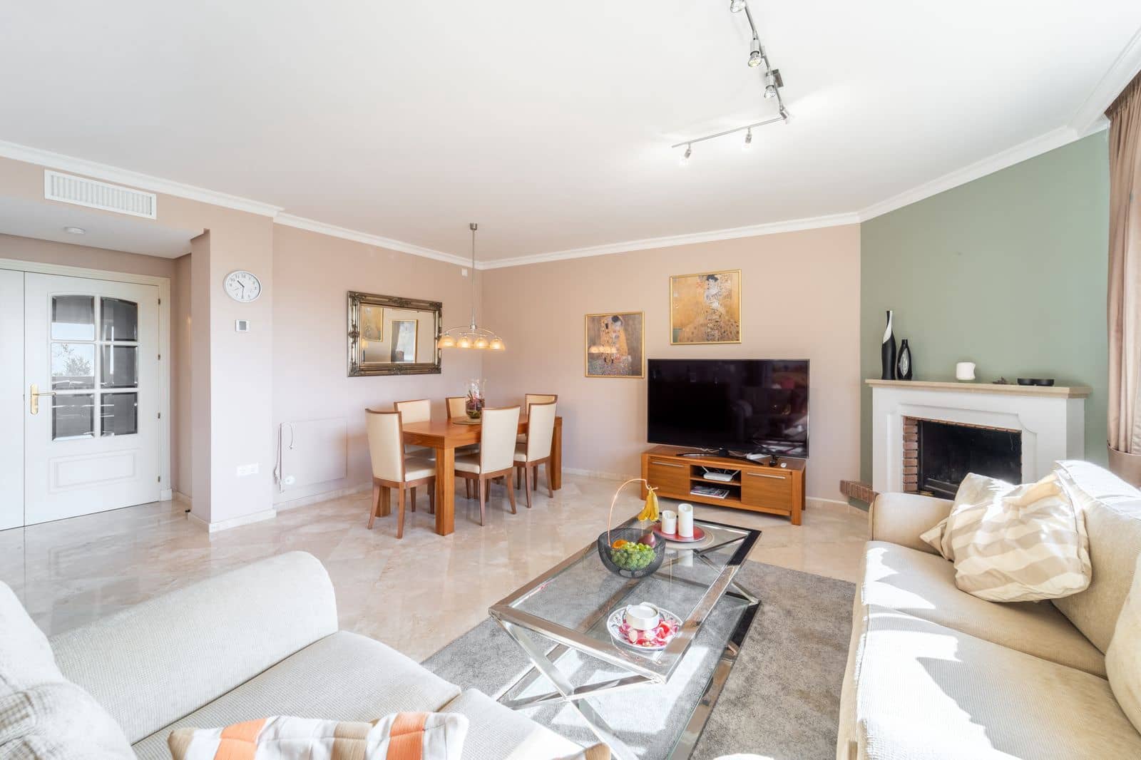 2 makuuhuone Huoneisto myytävänä paikassa La Mairena - 349 000 € (Ref: 10020446)