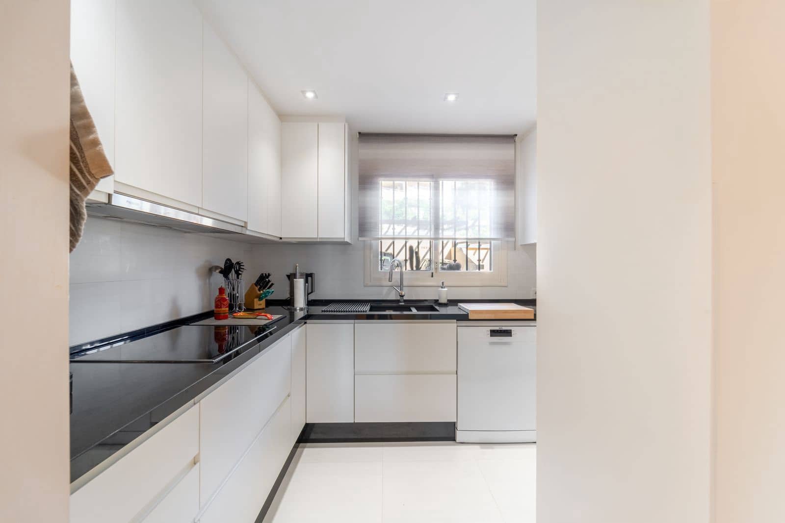 2 makuuhuone Huoneisto myytävänä paikassa La Mairena - 349 000 € (Ref: 10020446)