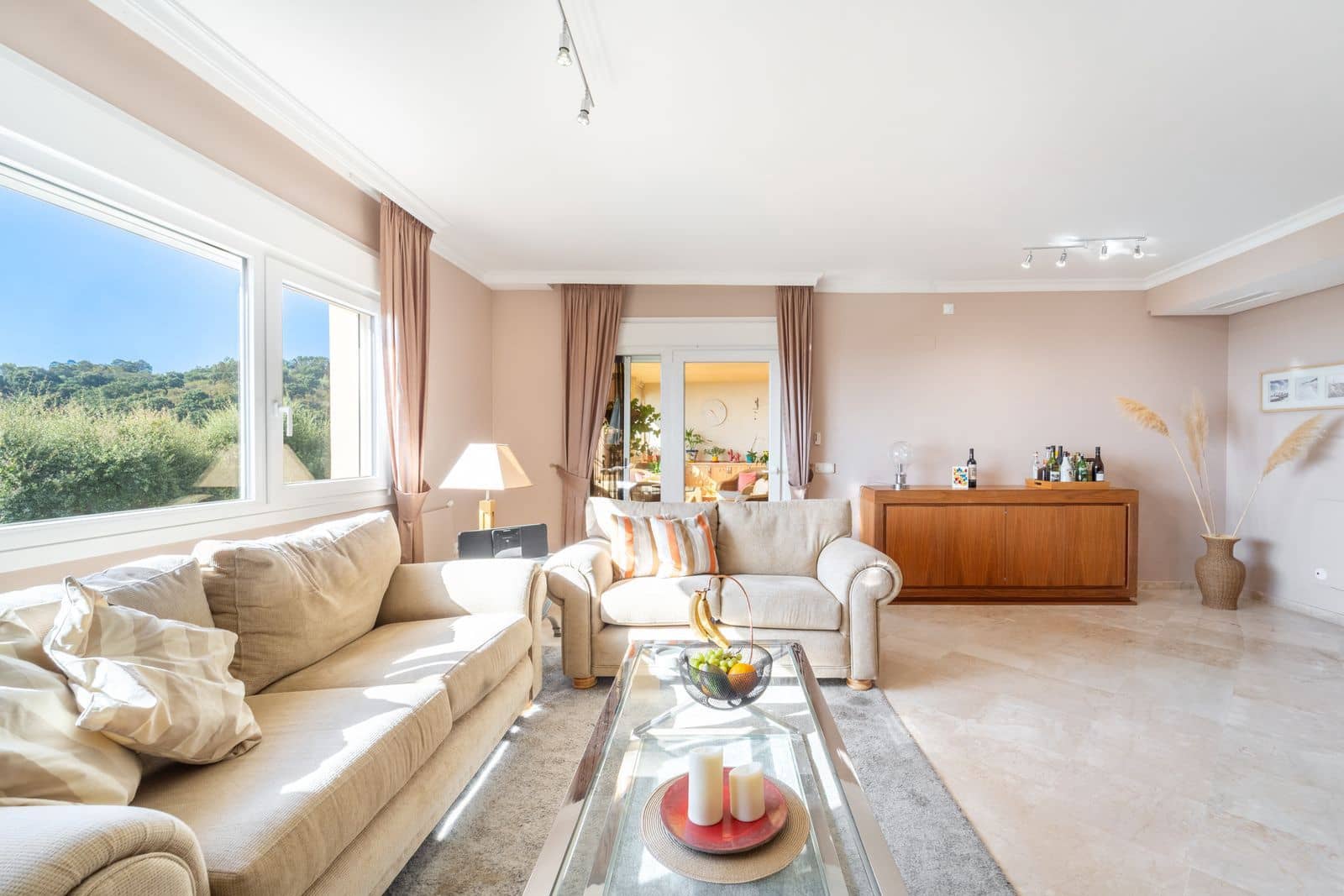 2 makuuhuone Huoneisto myytävänä paikassa La Mairena - 349 000 € (Ref: 10020446)