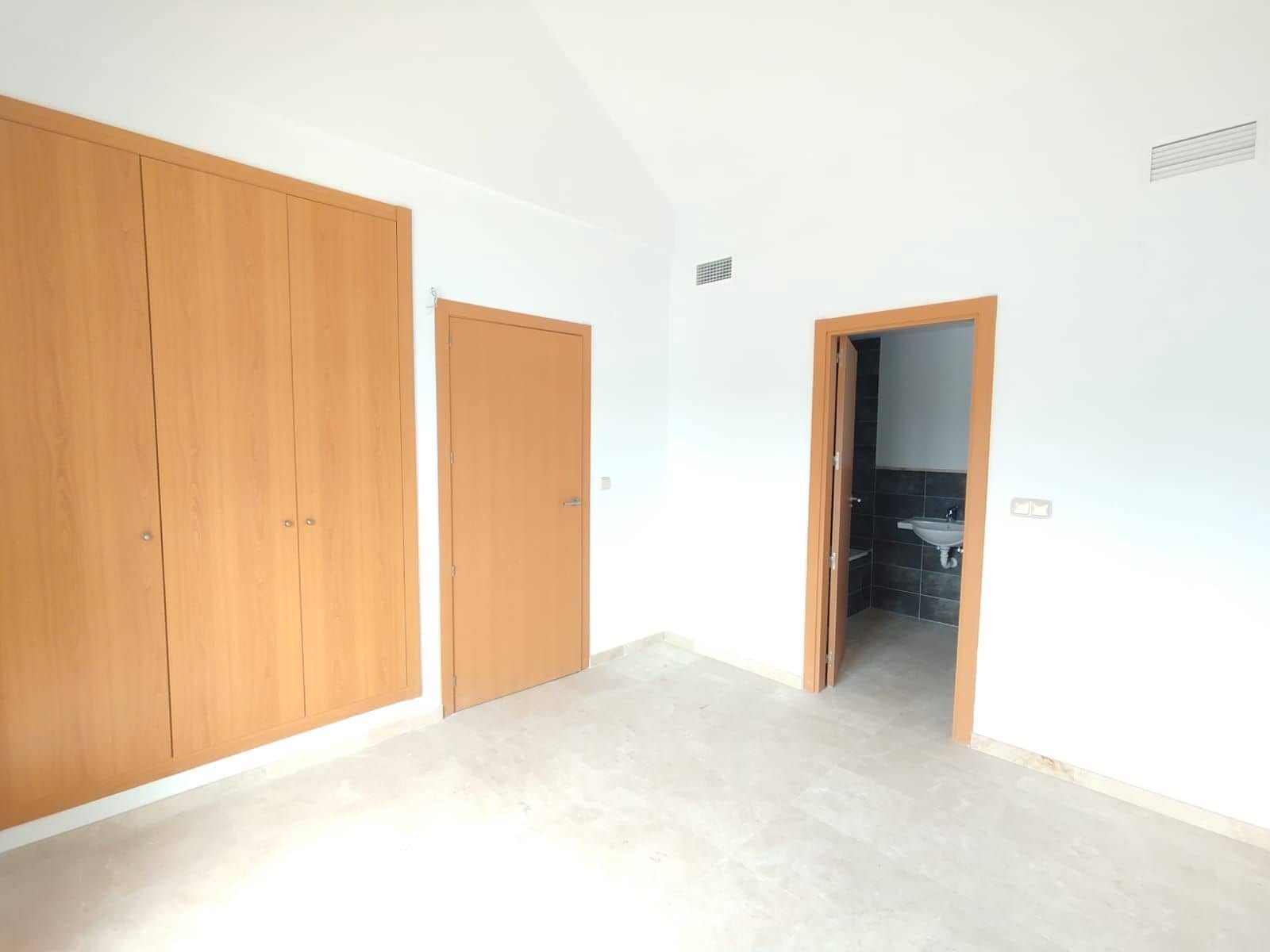 2 makuuhuone Omakotitalo myytävänä paikassa Casares - 369 000 € (Ref: 10020449)