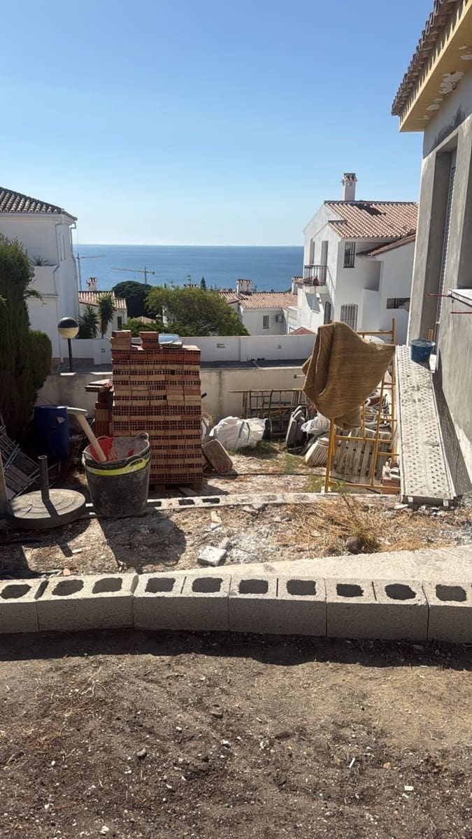 3 quarto Moradia Geminada para venda em Manilva - 580 000 € (Ref: 10020451)