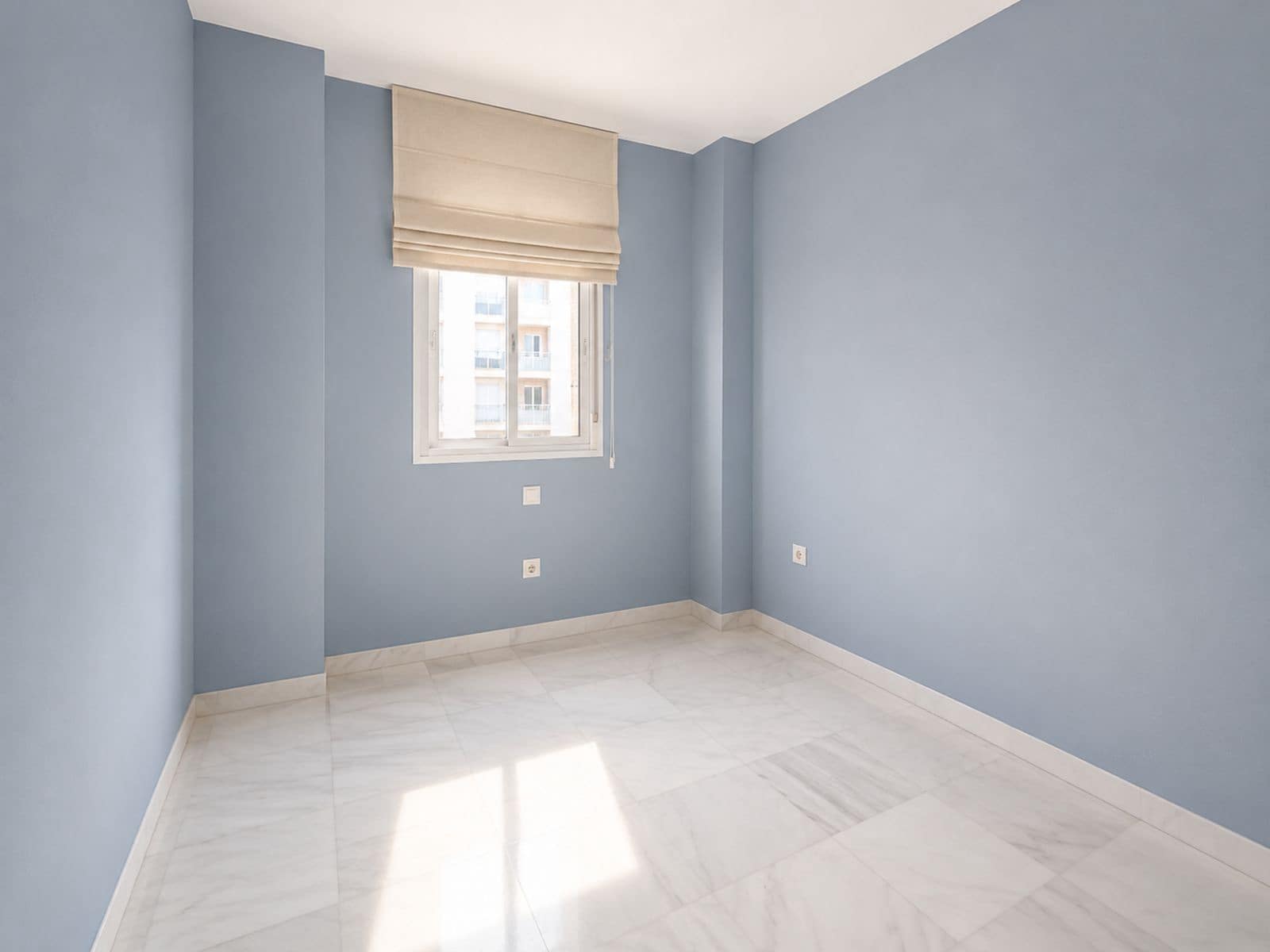 4 slaapkamer Appartement te koop in Marbella - € 425.000 (Ref: 10020452)