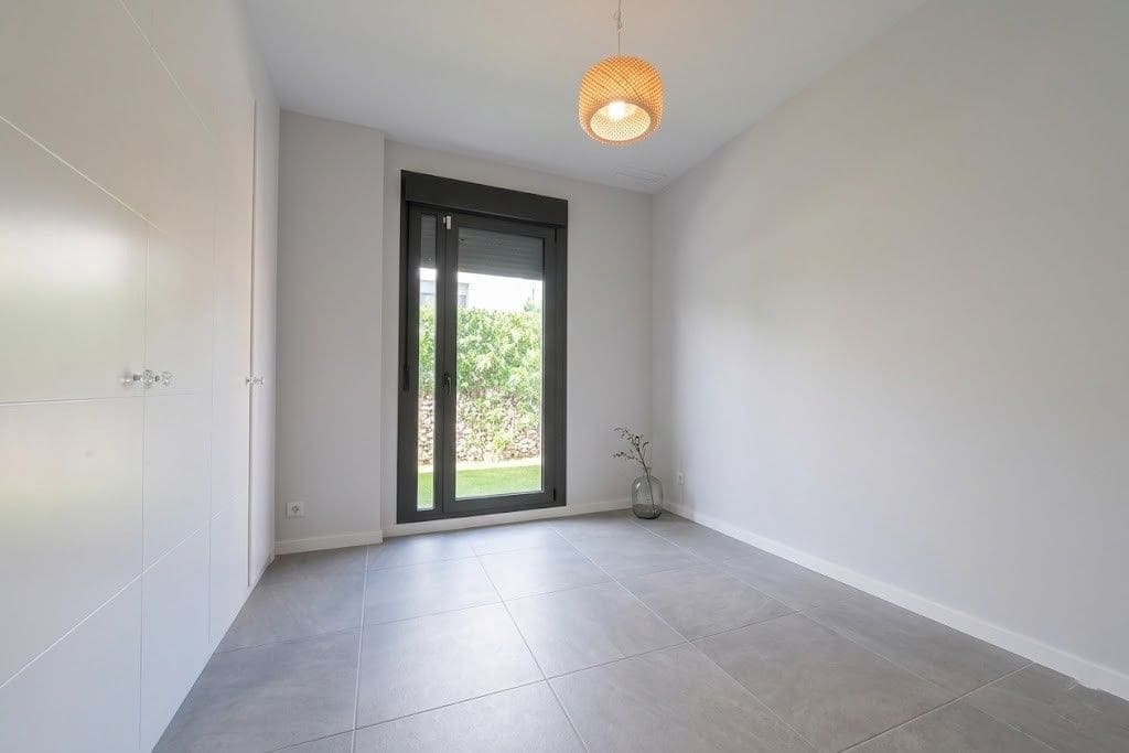 4 makuuhuone Paritalo myytävänä paikassa Riviera del Sol - 645 000 € (Ref: 10020453)