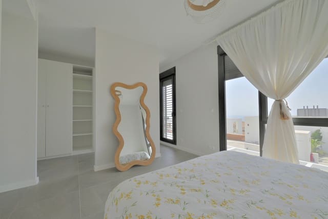 4 makuuhuone Paritalo myytävänä paikassa Riviera del Sol, Mijas - 645 000 € (Ref: 10020453)