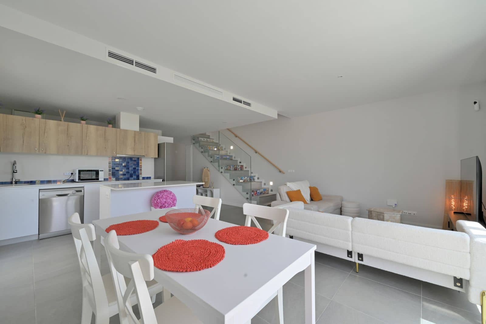 4 makuuhuone Paritalo myytävänä paikassa Riviera del Sol - 645 000 € (Ref: 10020453)