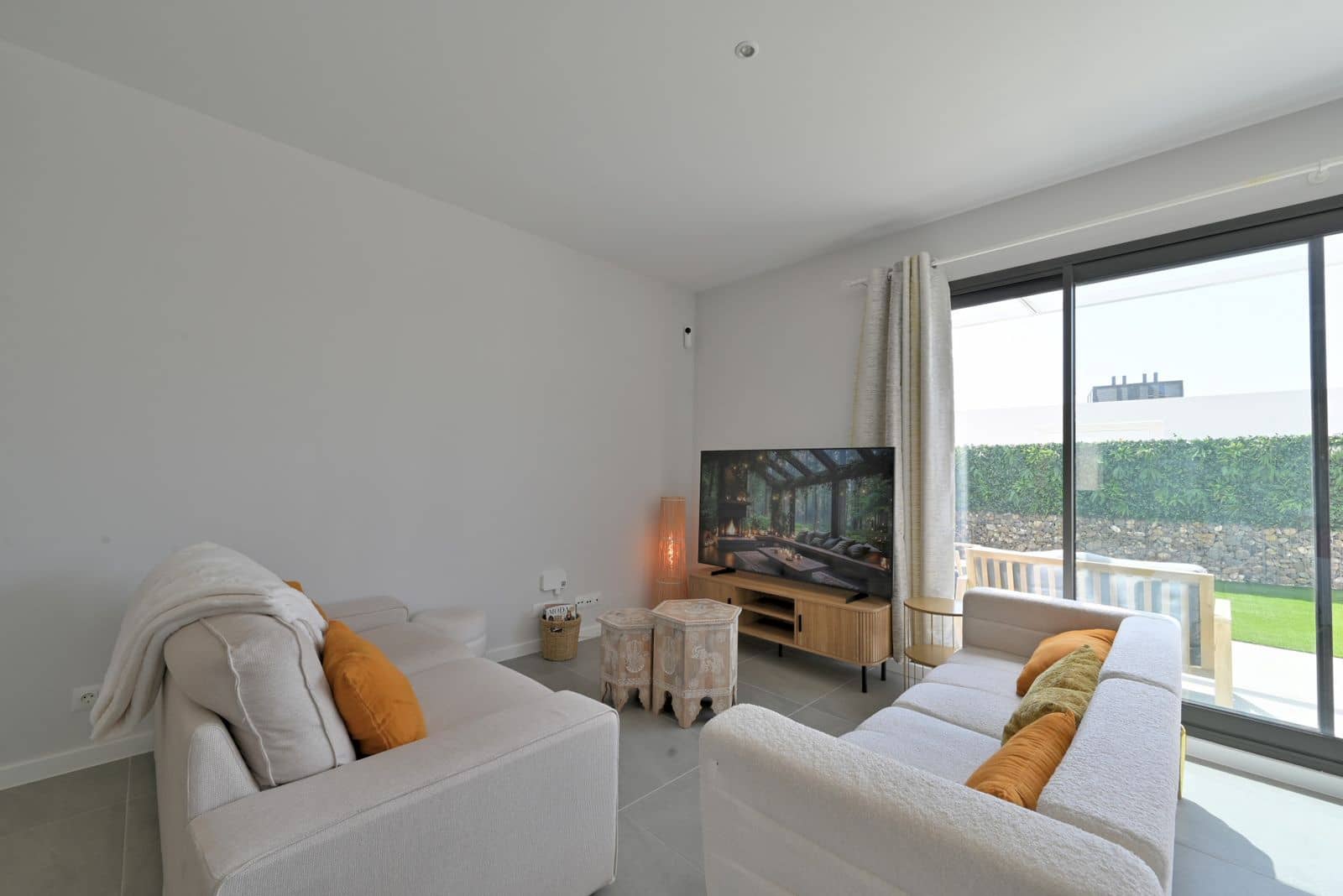 4 makuuhuone Paritalo myytävänä paikassa Riviera del Sol - 645 000 € (Ref: 10020453)