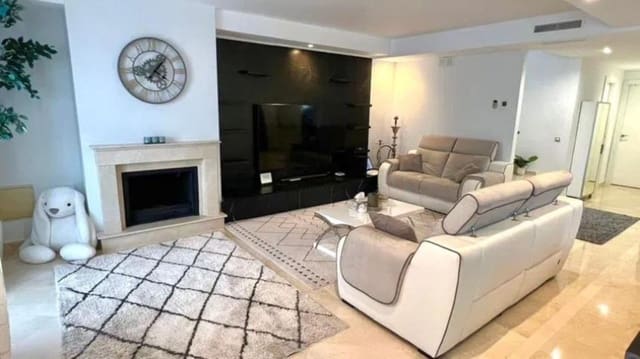 3 chambre Appartement à vendre à Nueva Andalucia, Marbella - 719 000 € (Ref: 10020455)