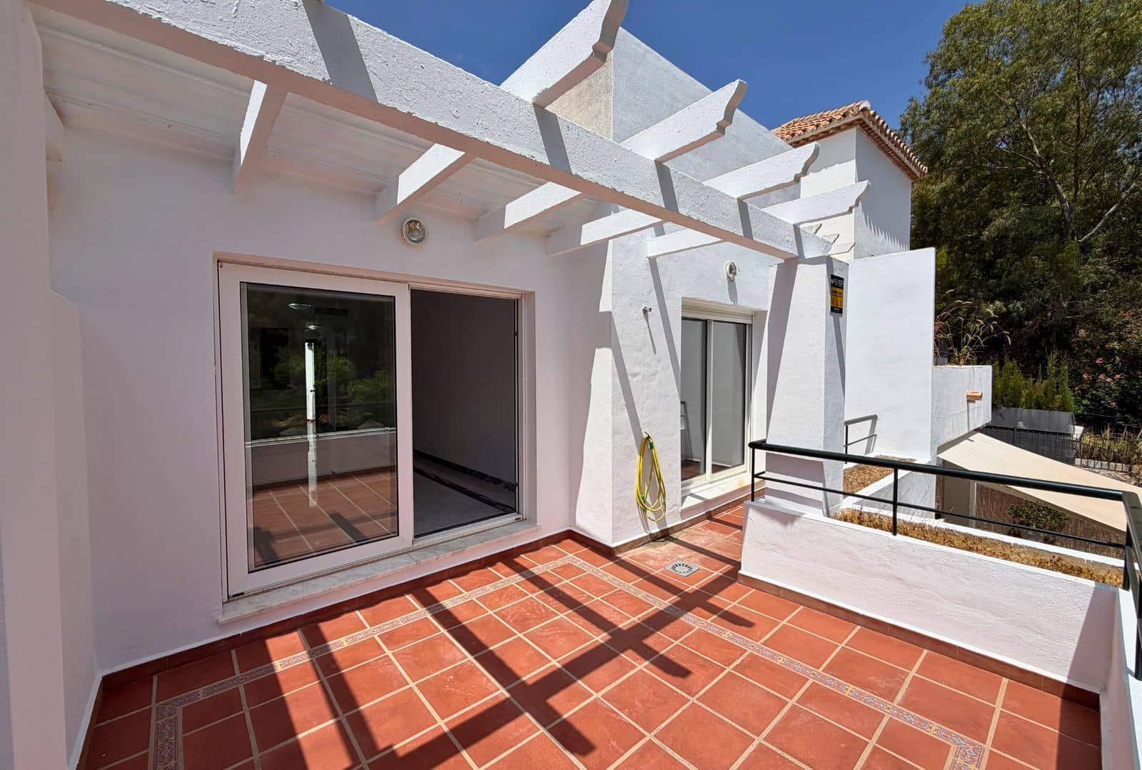 Ático de 2 habitaciones en Nueva Andalucia en venta - 425.000 € (Ref: 10020456)