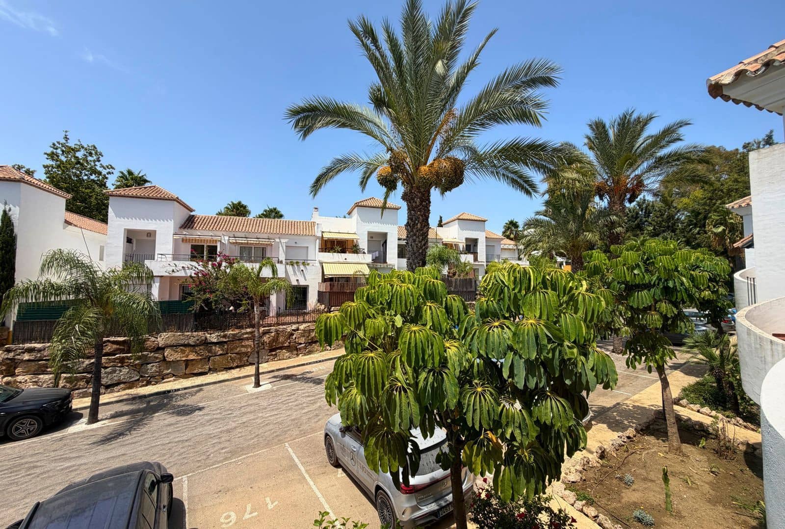 Ático de 2 habitaciones en Nueva Andalucia en venta - 425.000 € (Ref: 10020456)
