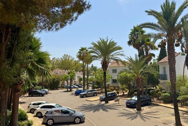 Ático de 2 habitaciones en Nueva Andalucia, Marbella en venta - 425.000 € (Ref: 10020456)