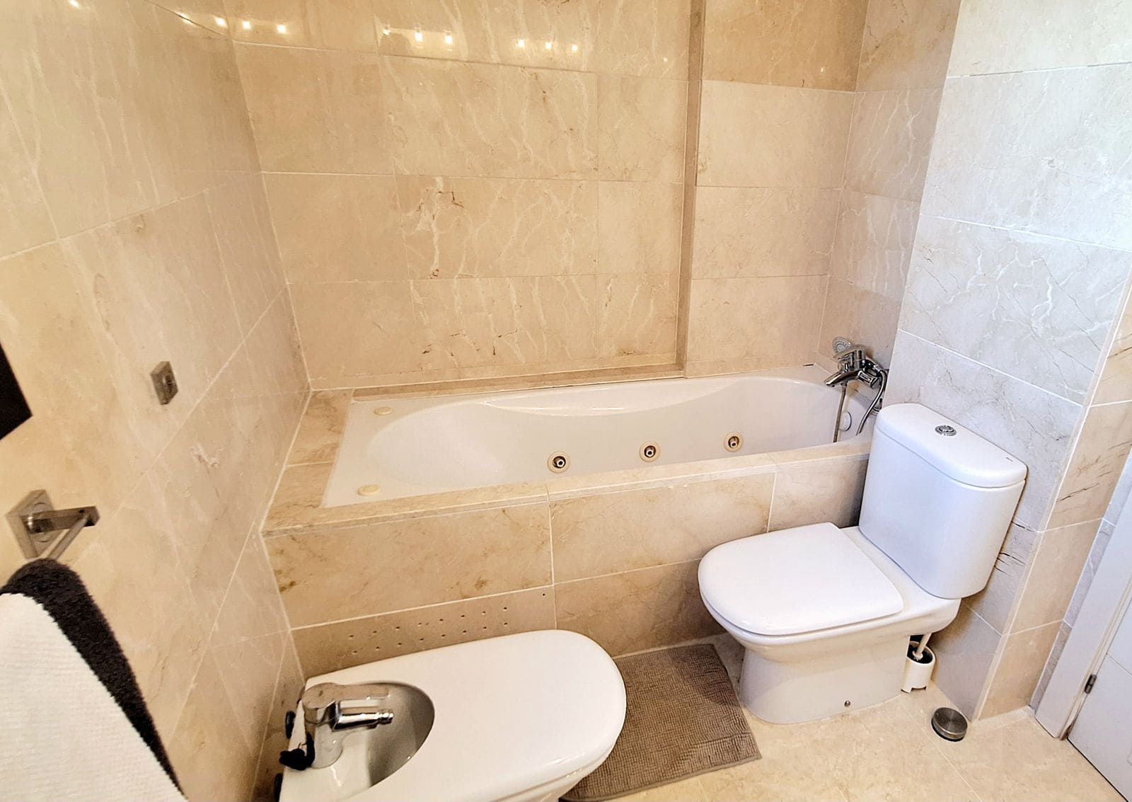 2 bedroom Penthouse for sale in Bahia de Casares - € 460,000 (Ref: 10020459)