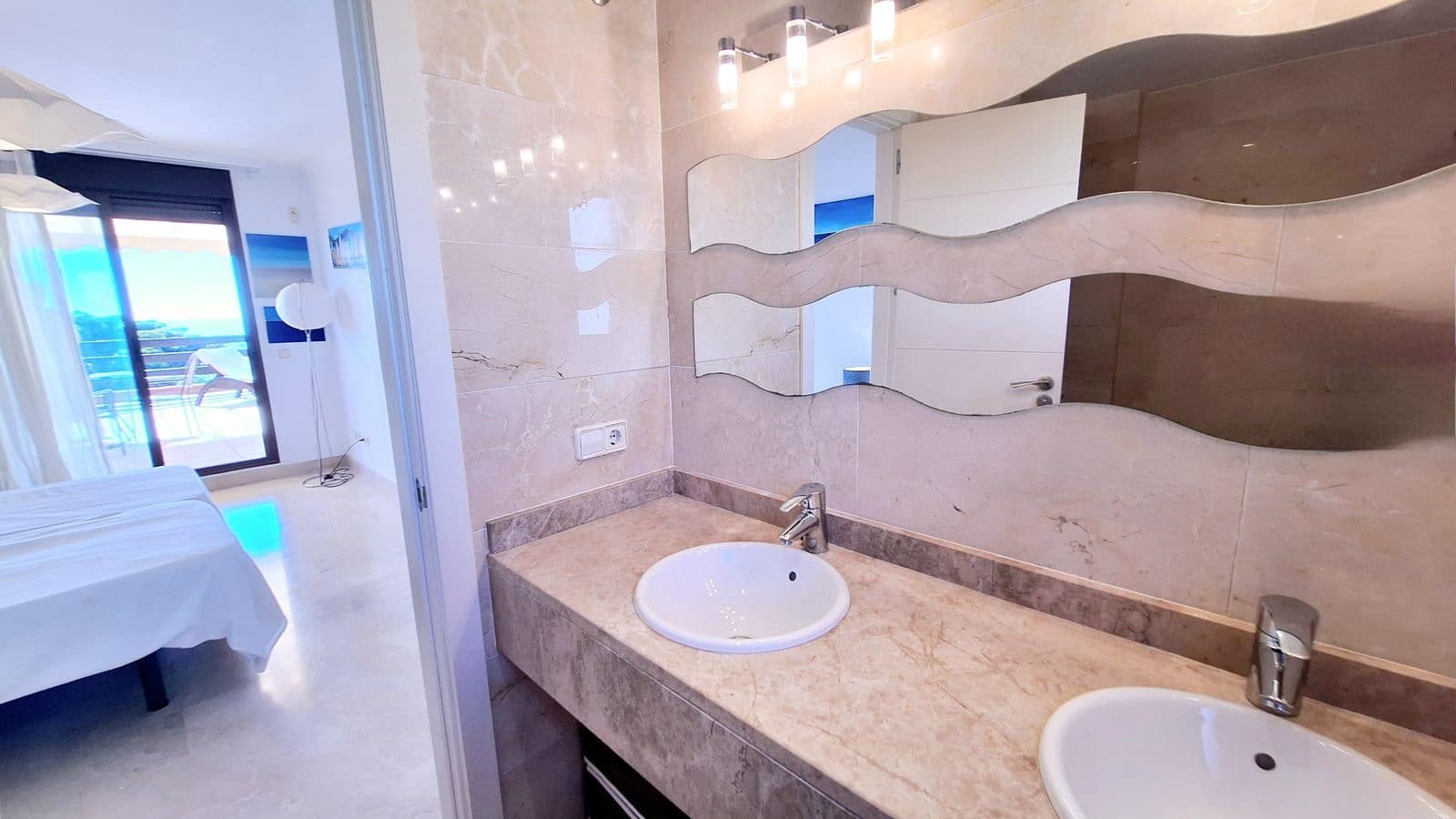 2 bedroom Penthouse for sale in Bahia de Casares - € 460,000 (Ref: 10020459)