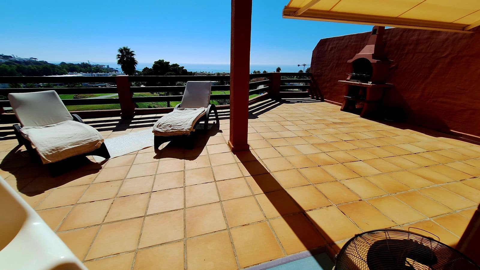 2 bedroom Penthouse for sale in Bahia de Casares - € 460,000 (Ref: 10020459)
