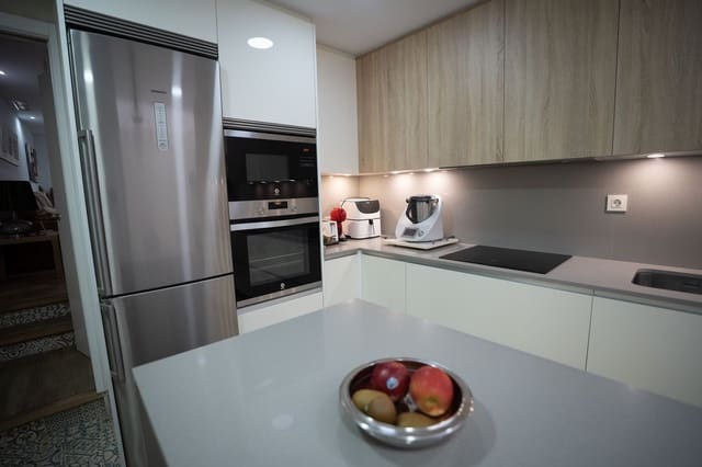 4 bedroom Townhouse for sale in Estepona - € 840,000 (Ref: 10020460)