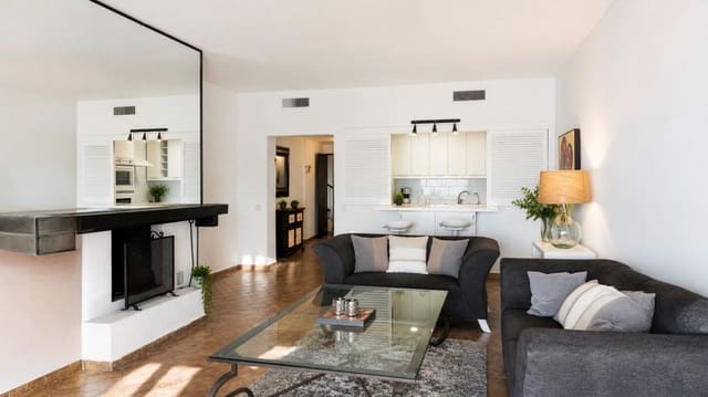 2 makuuhuone Huoneisto myytävänä paikassa La Reserva, Marbella - 384 000 € (Ref: 10020464)