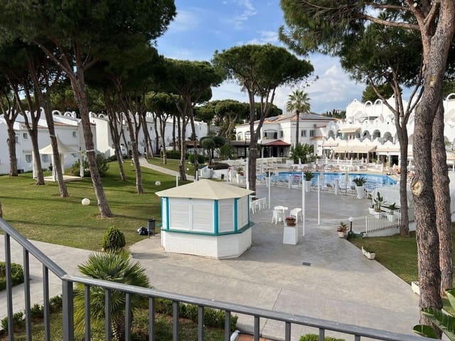 2 makuuhuone Huoneisto myytävänä paikassa La Reserva, Marbella - 384 000 € (Ref: 10020464)