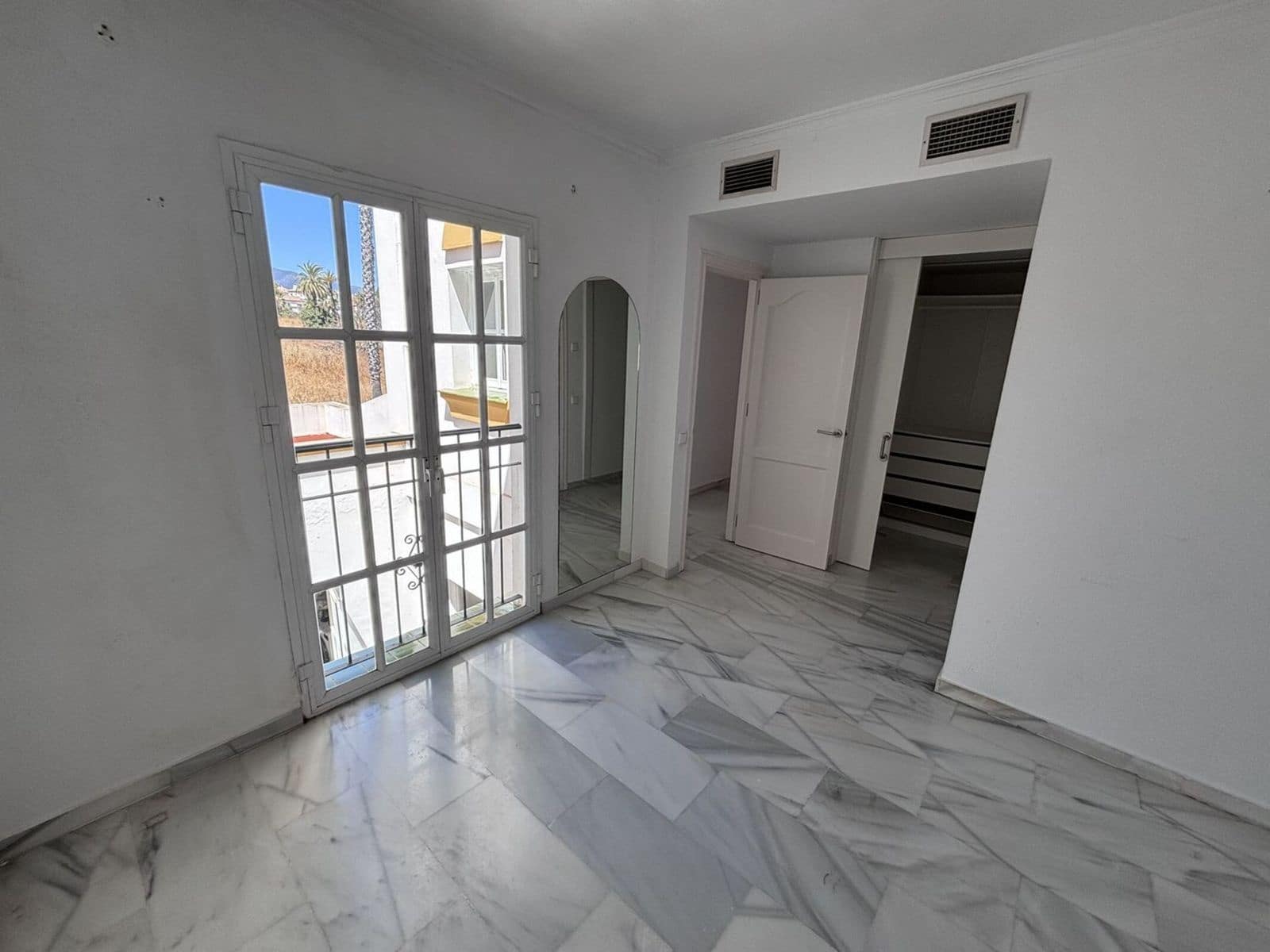 3 soverom Hus til salgs i Estepona - € 500 000 (Ref: 10020465)